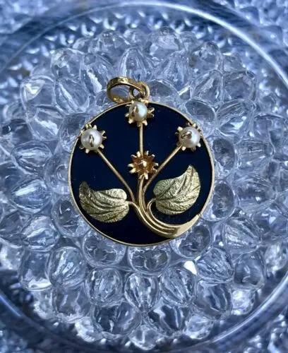 Antique 14k Gold Floral Pearl Pendant