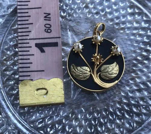 Antique 14k Gold Floral Pearl Pendant