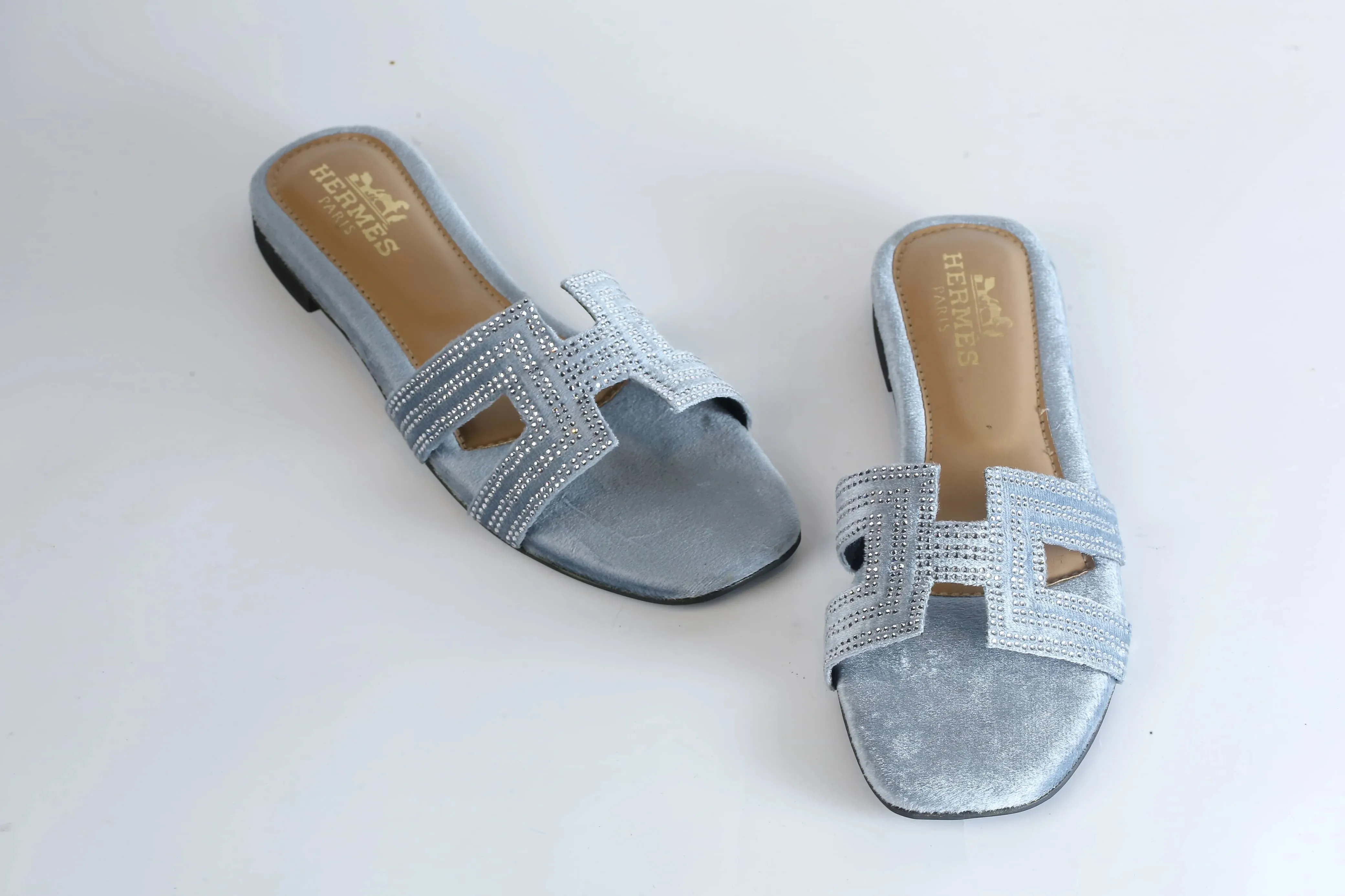 HERMES ORAN SANDAL - GREY