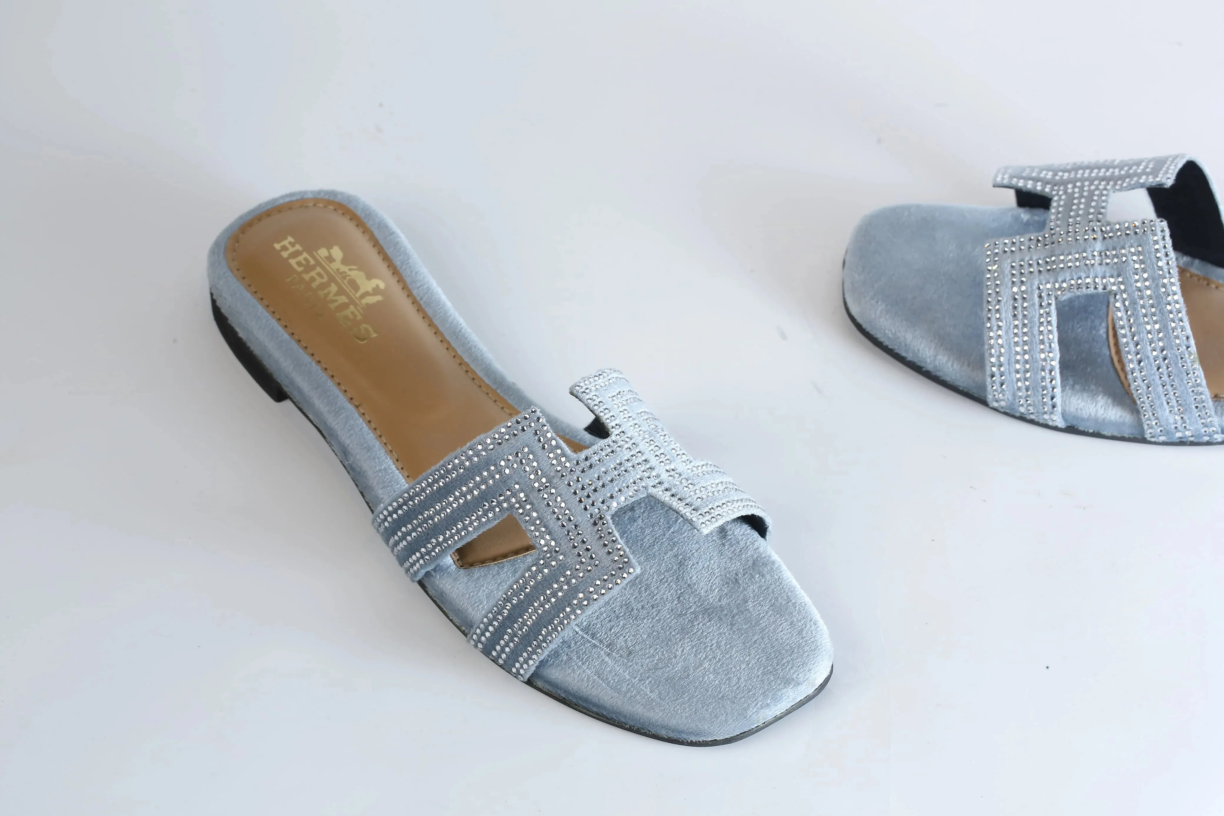 HERMES ORAN SANDAL - GREY