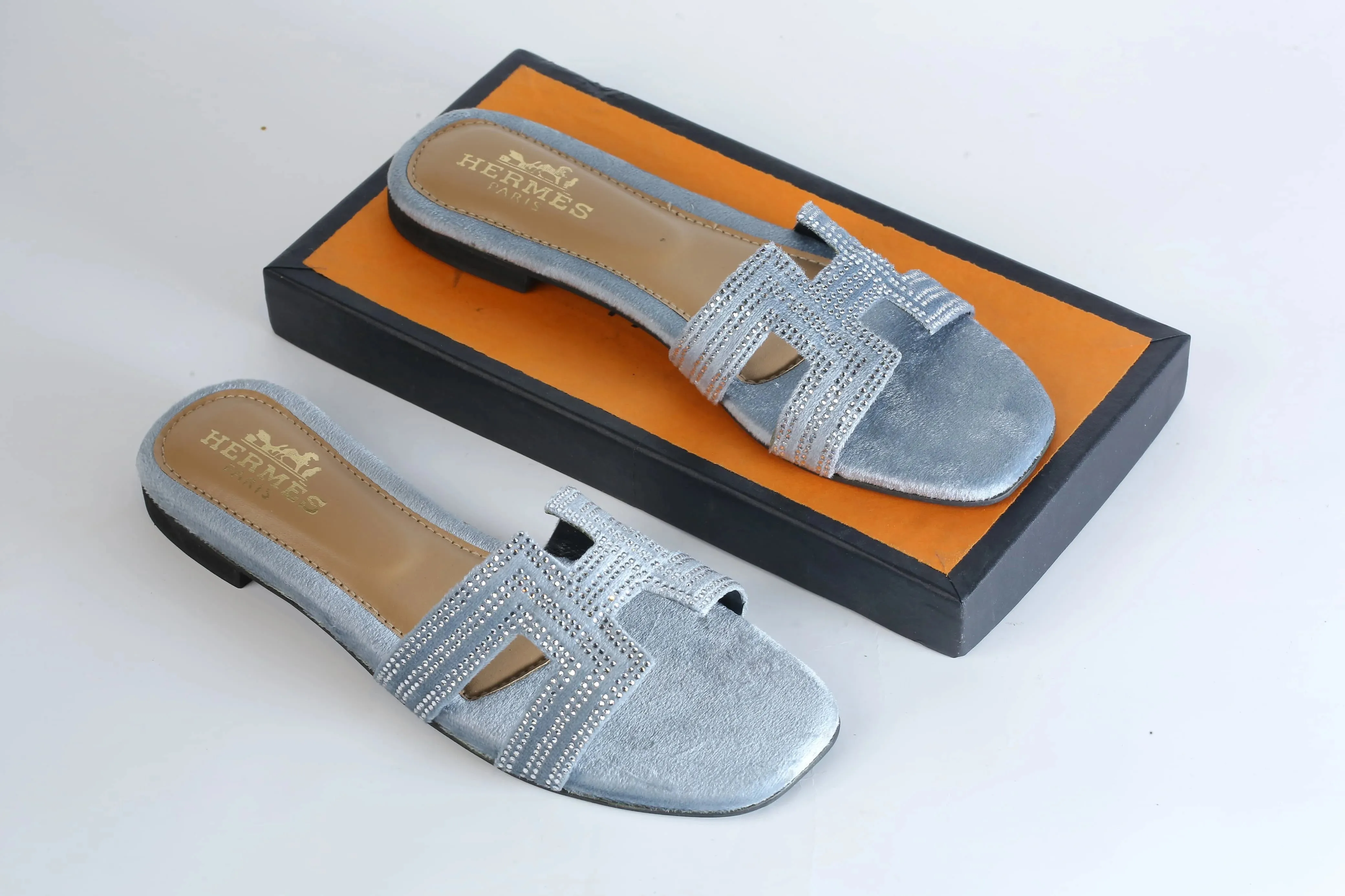 HERMES ORAN SANDAL - GREY