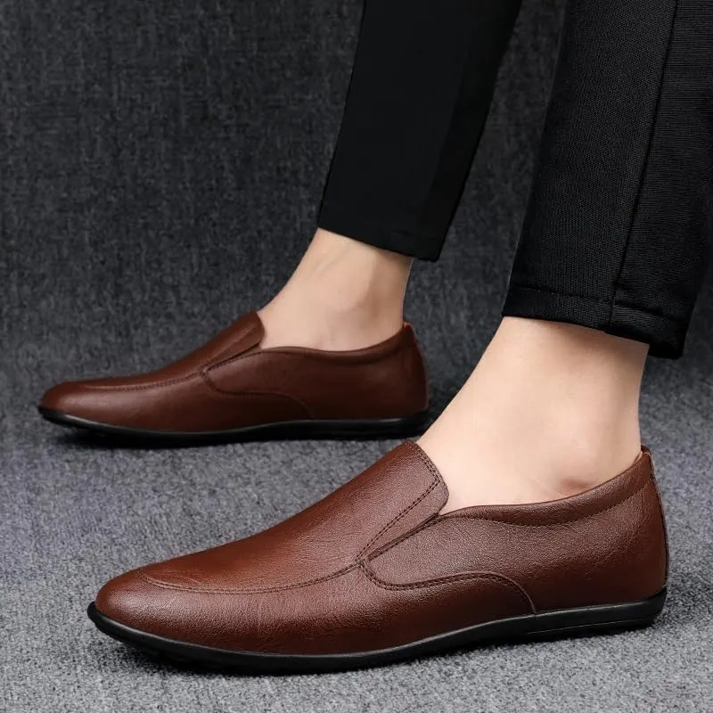 New Men's Loafers Shoes Round Toe Vegan Leather Solid Color Driving Loafers Flexible Flat Heel Slip Resistant Fashion Slip-ons
